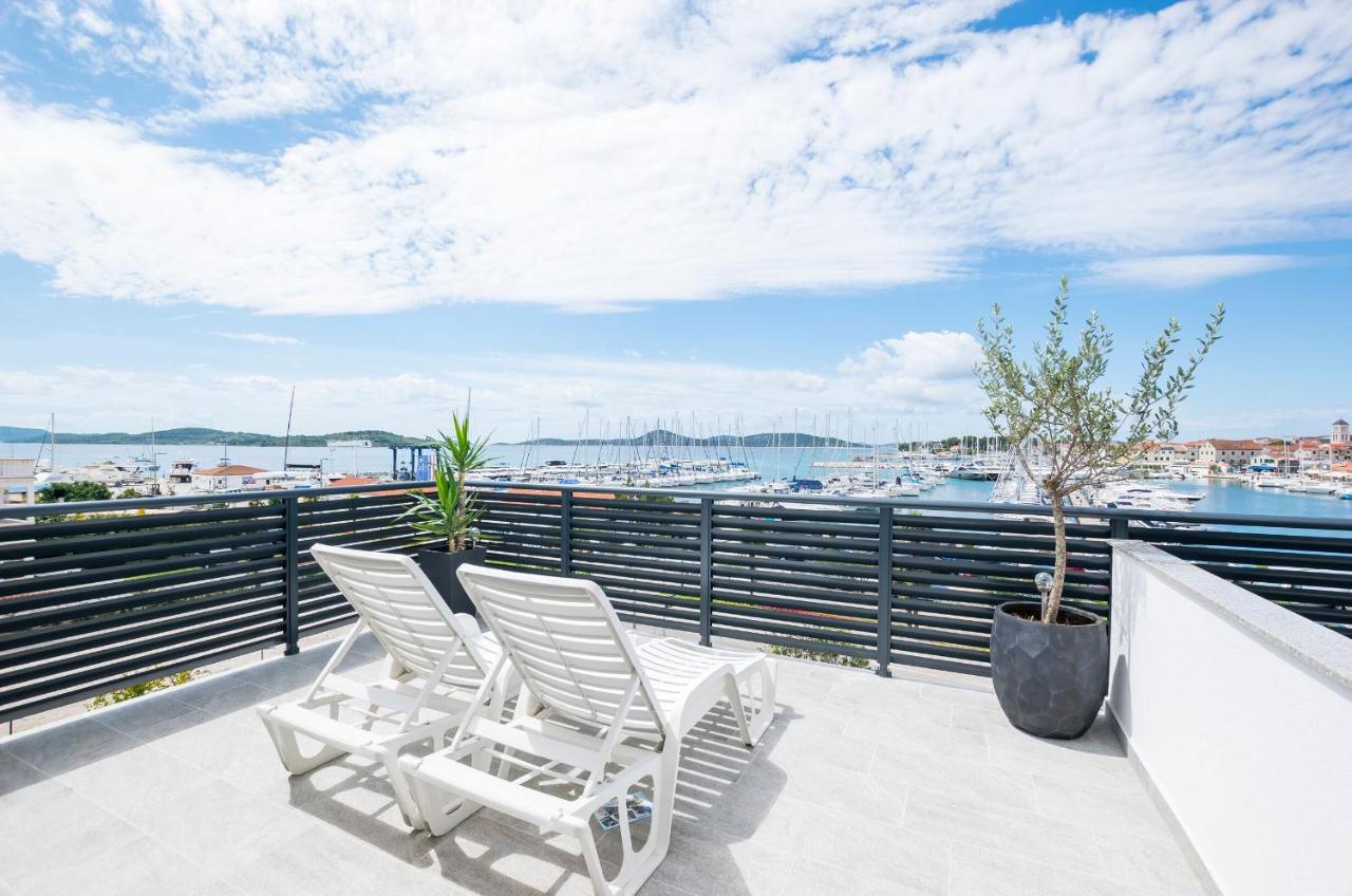 Apartments And Rooms Mare Водице Екстер'єр фото