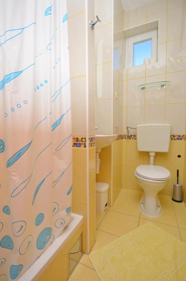 Apartments And Rooms Mare Водице Екстер'єр фото