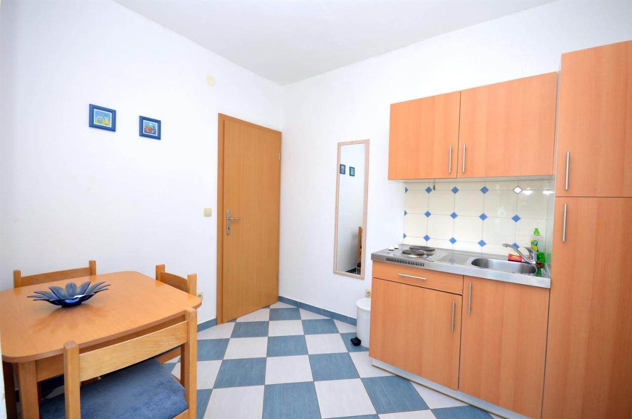 Apartments And Rooms Mare Водице Екстер'єр фото