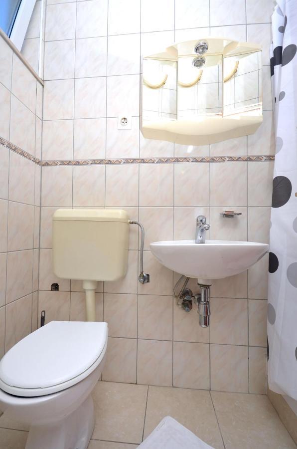 Apartments And Rooms Mare Водице Екстер'єр фото
